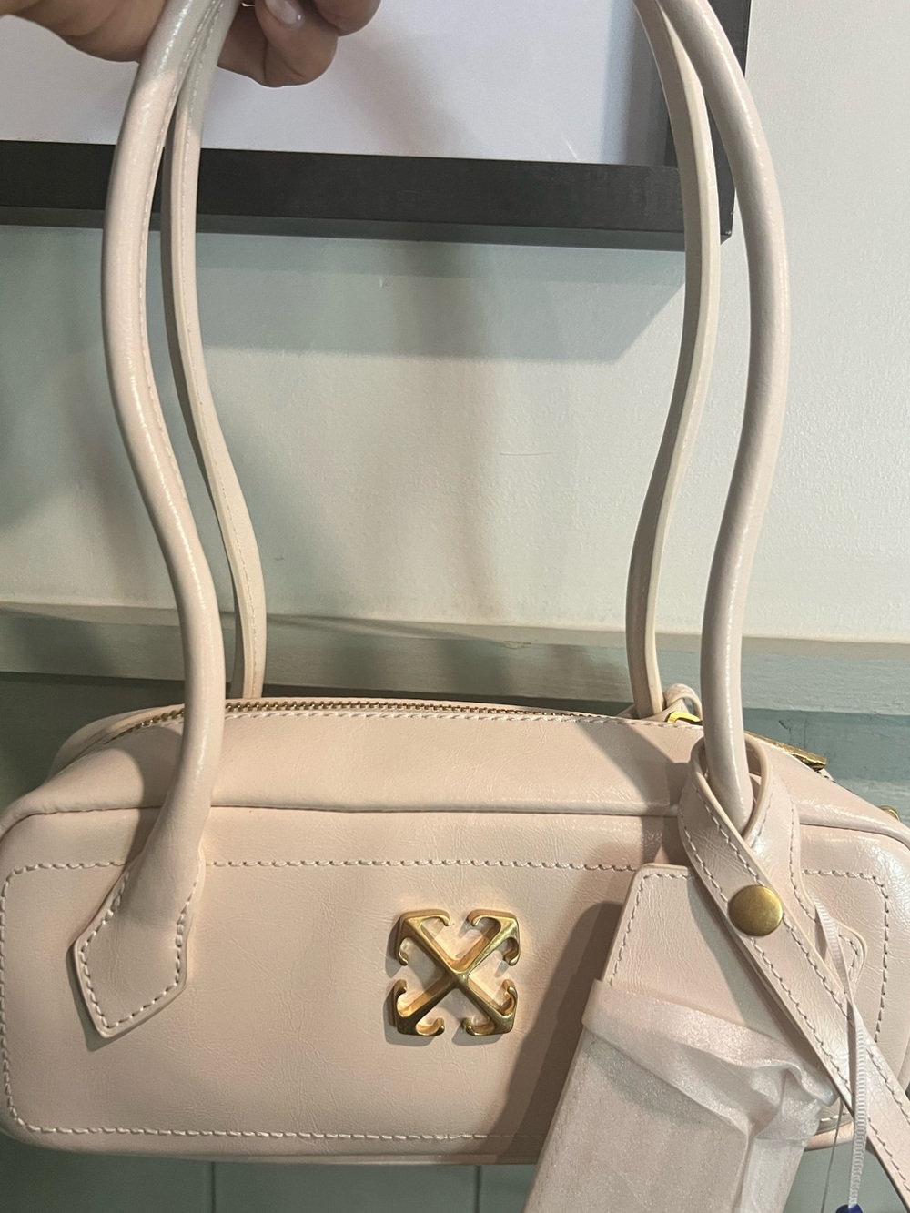 Off White Elegant Cream Shoulder Bag with Gold Accent